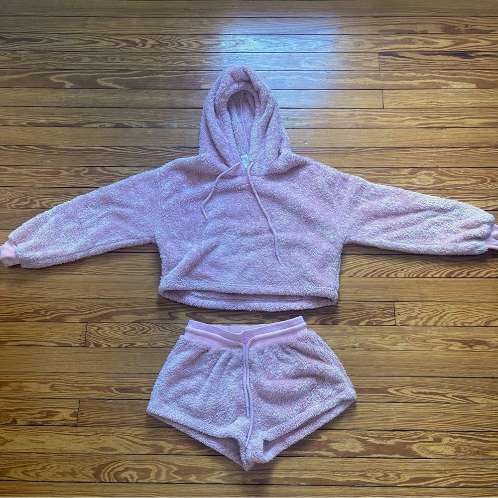 Pink 2 Piece Lounge Set, Fuzzy, size small